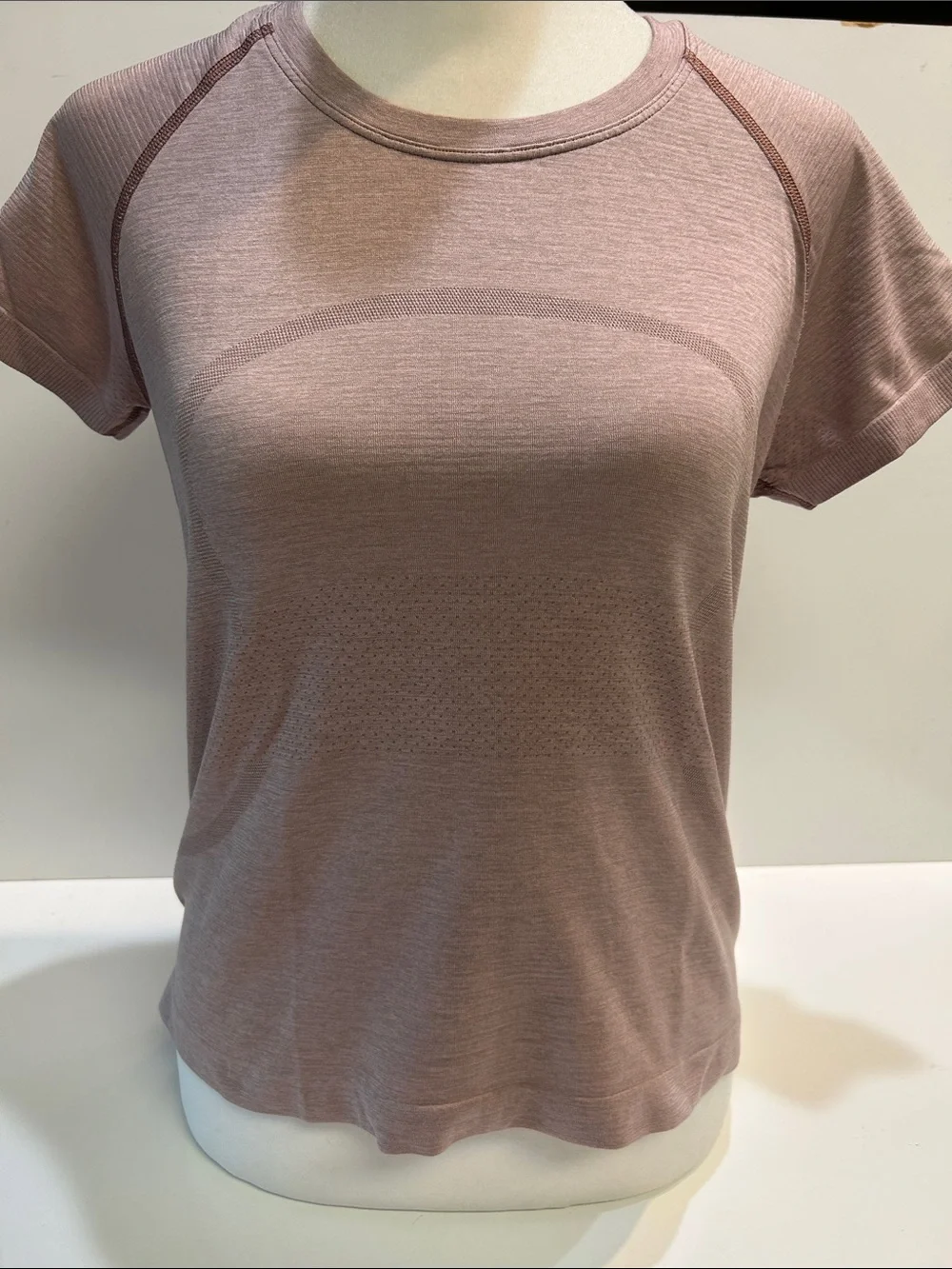 Lululemon Women's Dusty Mauve Short Sleeve Performance Top